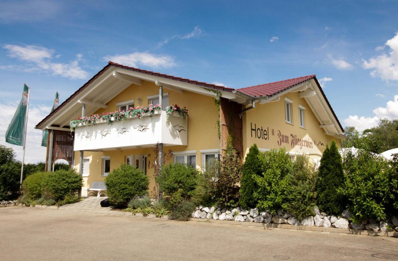 Hotel Zum Fliegerwirt Mengen Exterior photo